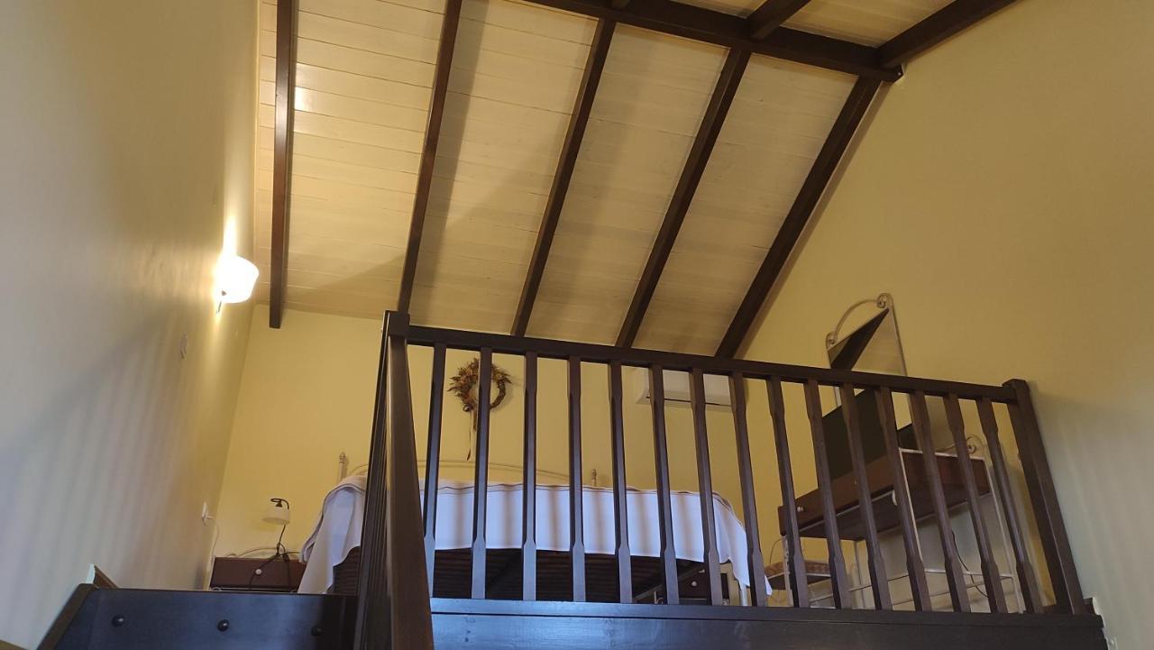 Guesthouse Michobeis Kamarína Eksteriør billede